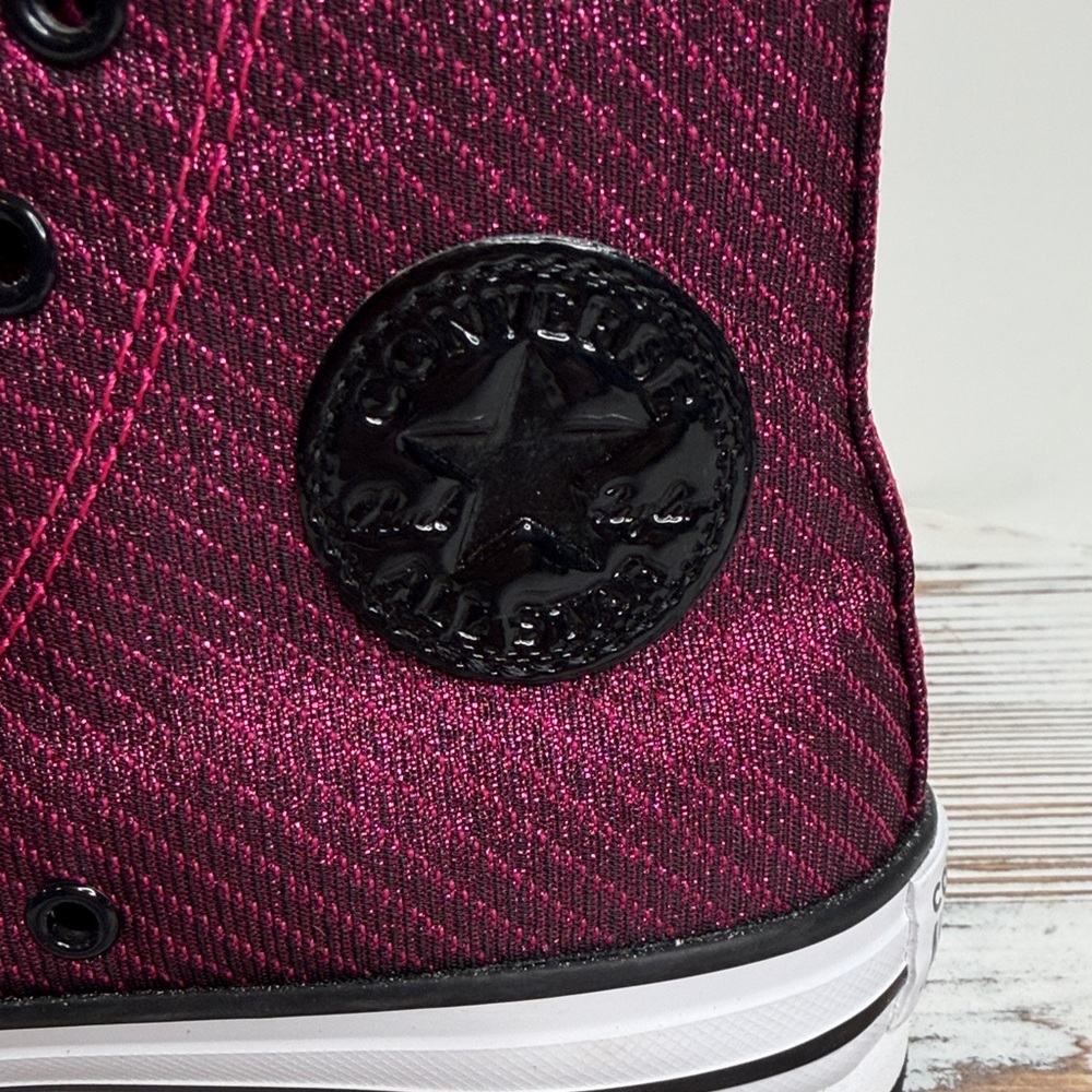 Converse Kids' Magenta High-Top Sneakers NEW with out tags - Picture 2 of 9